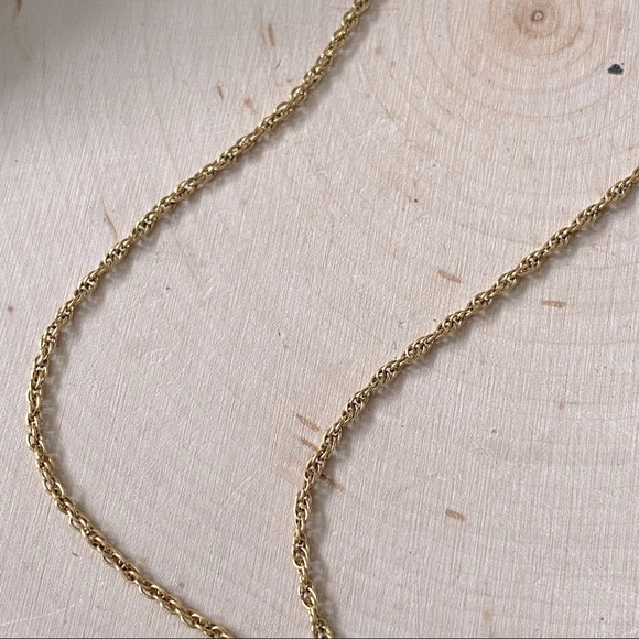 Vintage- ‘70s Gilt Filigree Cross w/ Porcelain Bisque Rose Necklace - Picture 3 of 10